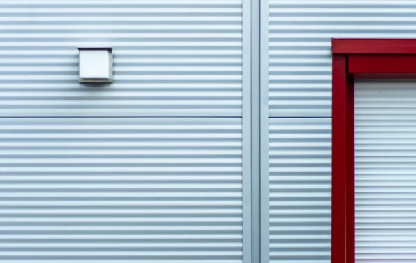 aluminum siding a horizontal shot of a building with white siding