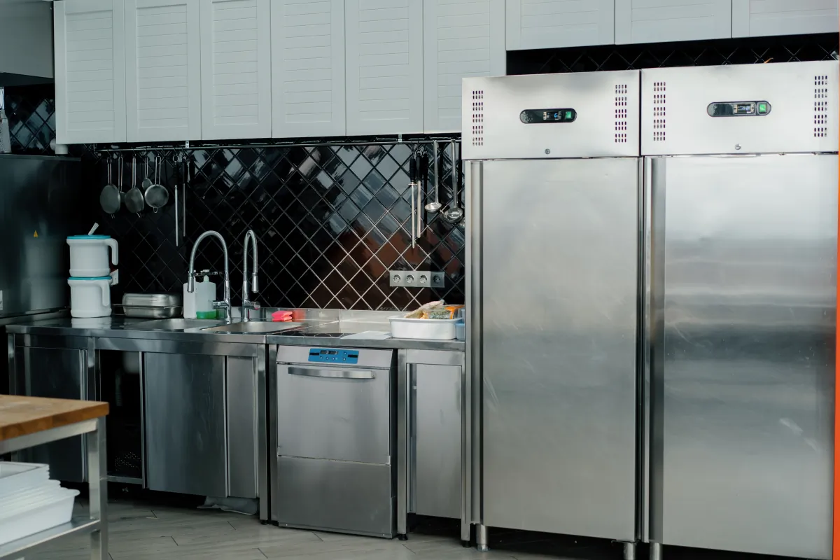 pendant lighting over kitchen island