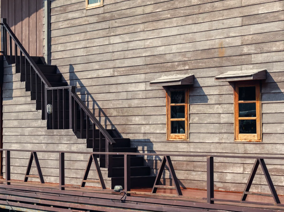 vinyl double pane window detail
